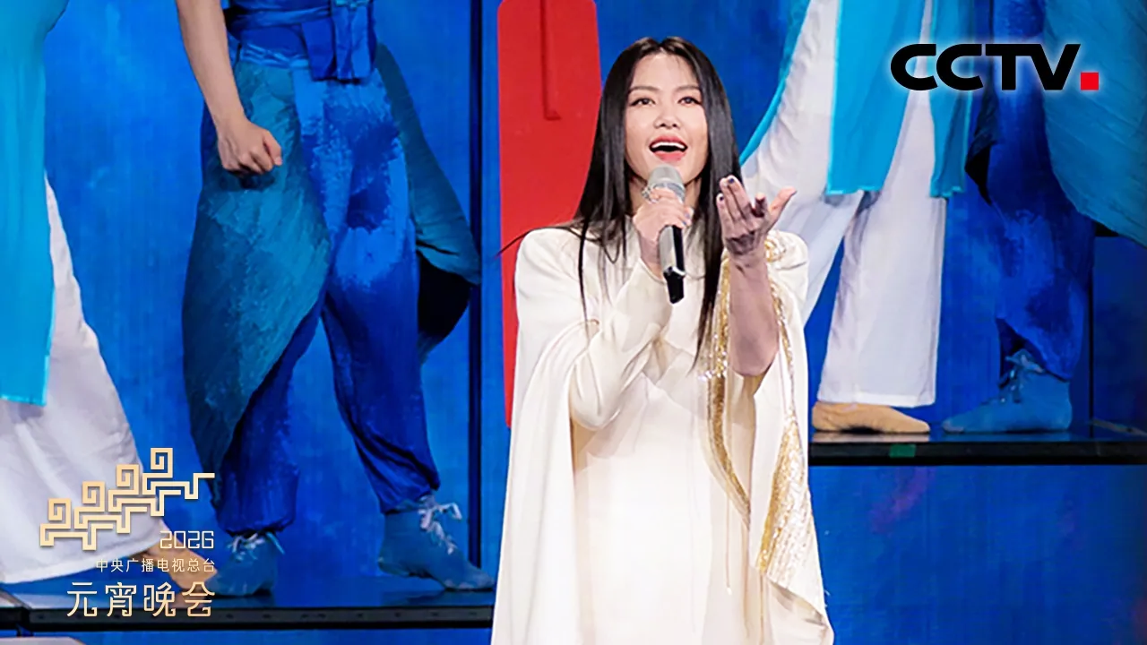 春晚一个开场16种非遗！李子柒、十个勤天等视觉秀《迎福》喜庆开篇_