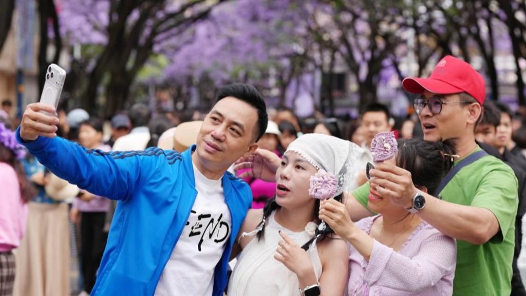 China sees booming inbound tourism thanks to visa-free policies