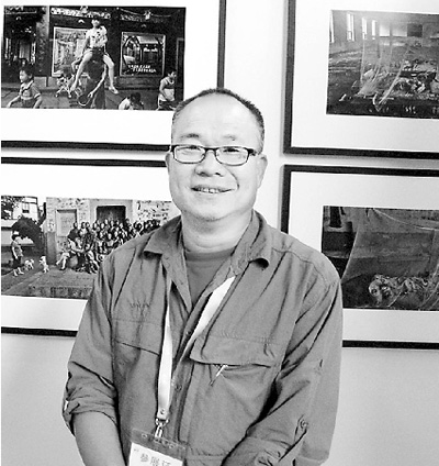 台湾摄影家林添福近影.林添福手机摄影作品.