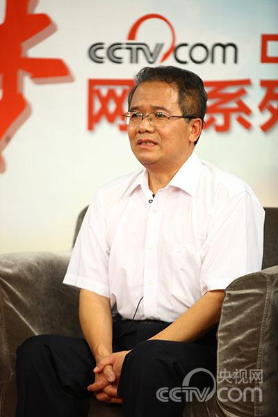 王玉华一定要不断地学习知识