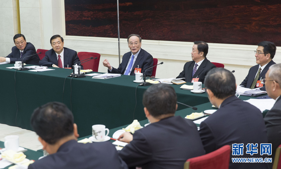 3月10日，中共中央政治局常委、中央纪委书记王岐山参加十二届全国人大五次会议甘肃代表团的审议。