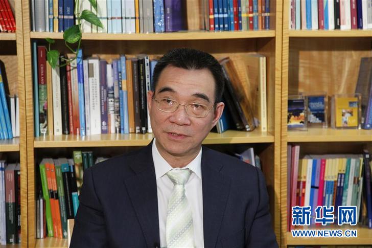 时任世界银行高级副行长、首席经济学家的林毅夫在世界银行接受新华社记者专访（2011年3月11日摄）。新华社记者 林煜 摄