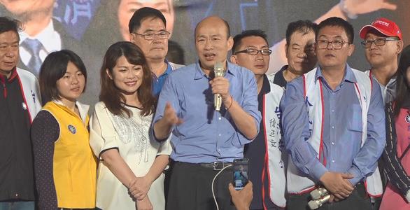 韩粉力拱选2020 韩国瑜深夜回应:我听到了也看