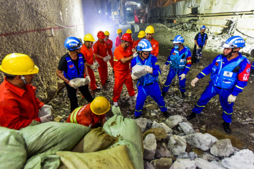 隧道防坍塌如何开展救援？这里的应急演练专业有序