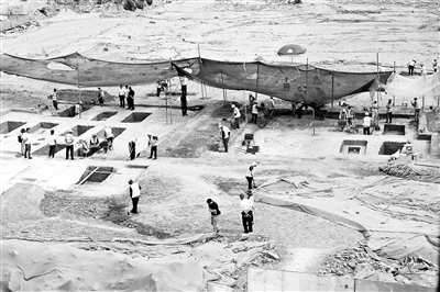 清华校内发现古墓葬群引关注 校方已加强巡逻