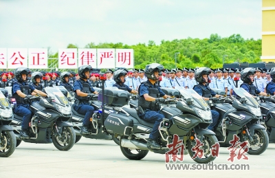 广东夏季大练兵启动 女子突击队惊艳亮相
