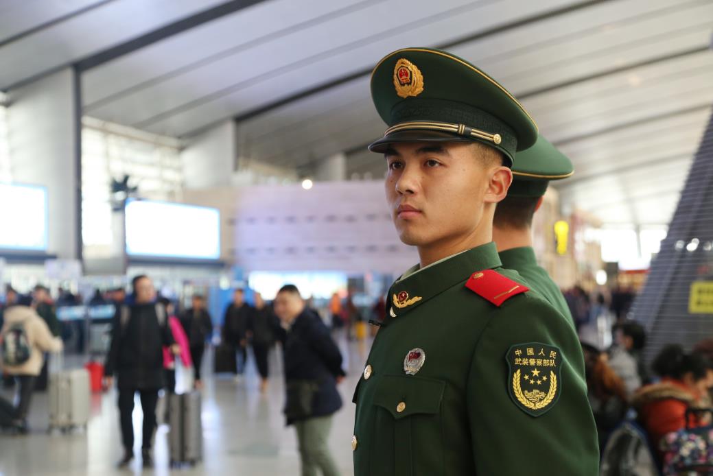 春运丨初次执勤,护航你的回家路