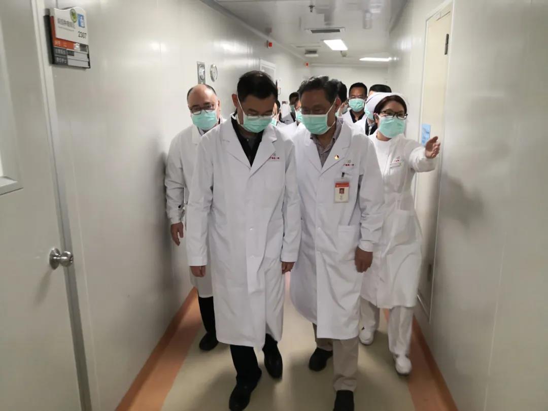 1月24日，大年三十，广州市市长温国辉来广医附一医院调研并检查疫情防控工作