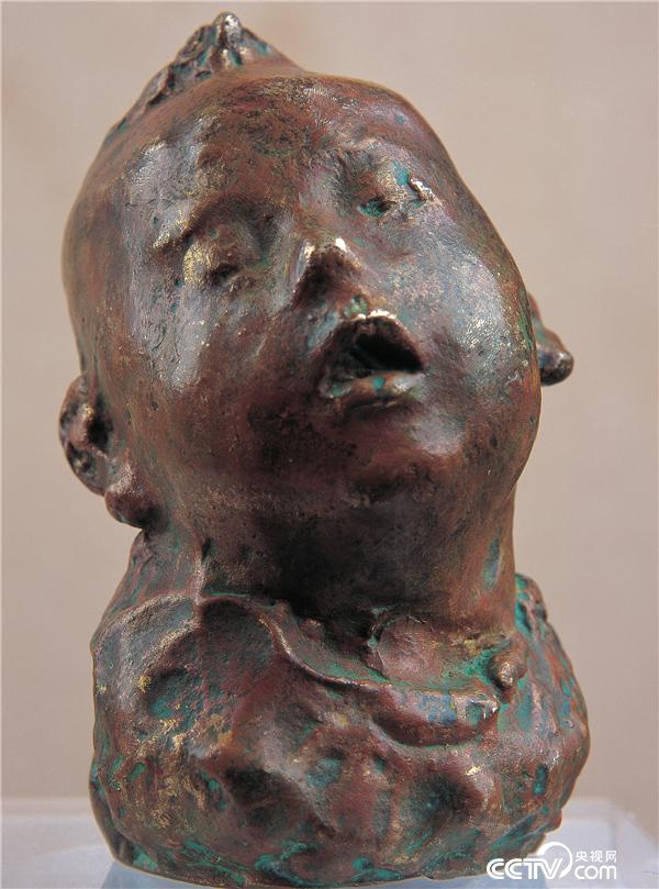 睡童  吴为山  青铜  10×7×8cm  1998年  艺术家自藏