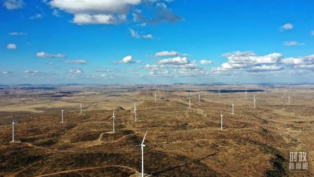  　　△南非德阿项目是我国国有发电企业在非洲首个集投资、建设、运营为一体的风电项目。（资料图）