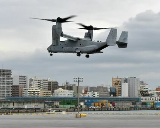 日本一村长向冲绳防卫局交抗议书：美军飞机昼夜扰民受不了了