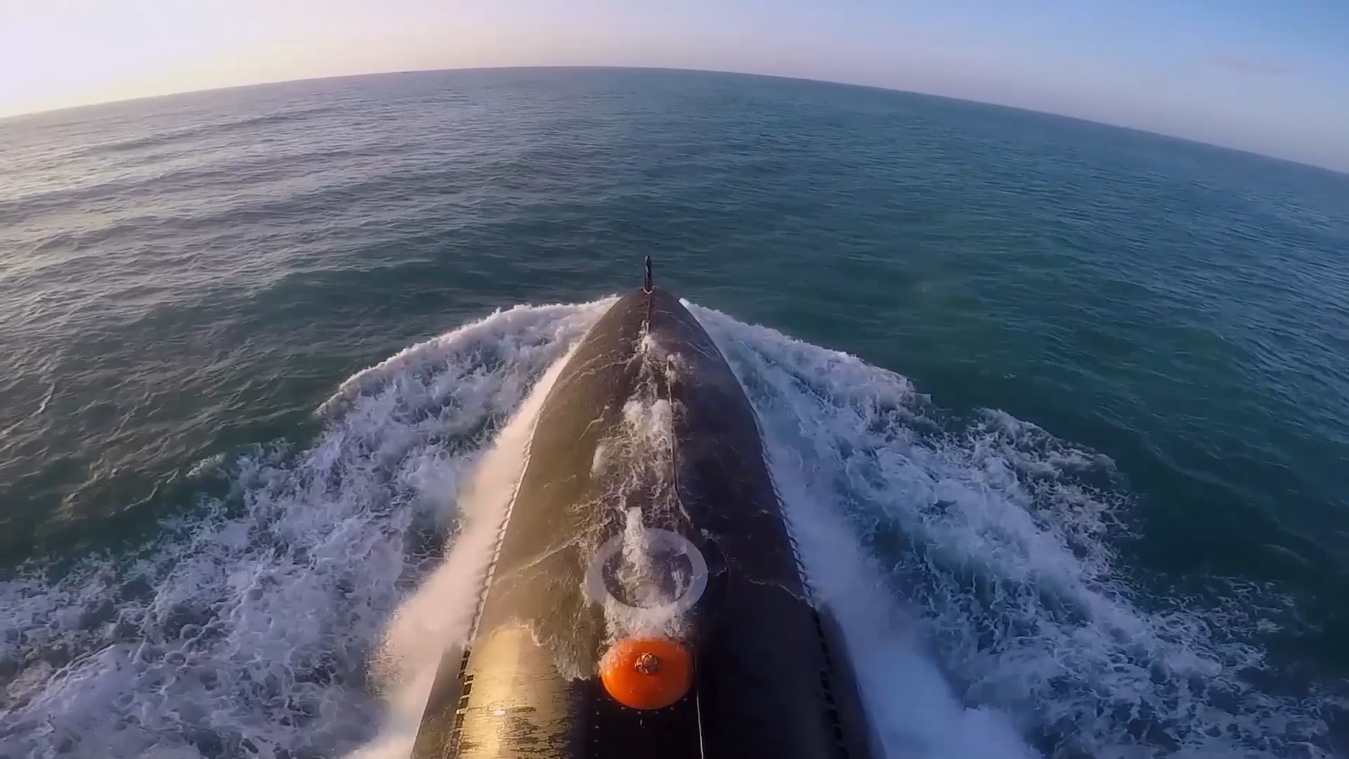 人民海军成立73周年我们在战位报告