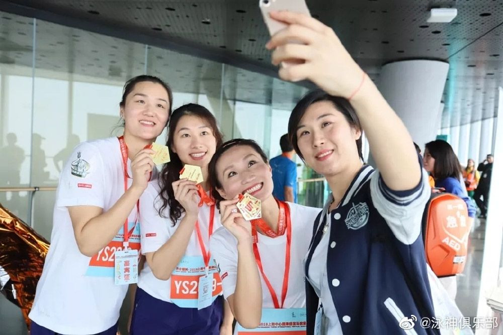 退役之后,乐靖宜当过健身俱乐部老板,开过摩托车艇,潜水运动也是手到