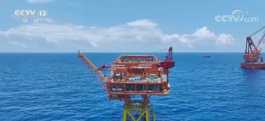 我国首个标准化设计建造的无人油气生产平台完成海上安装