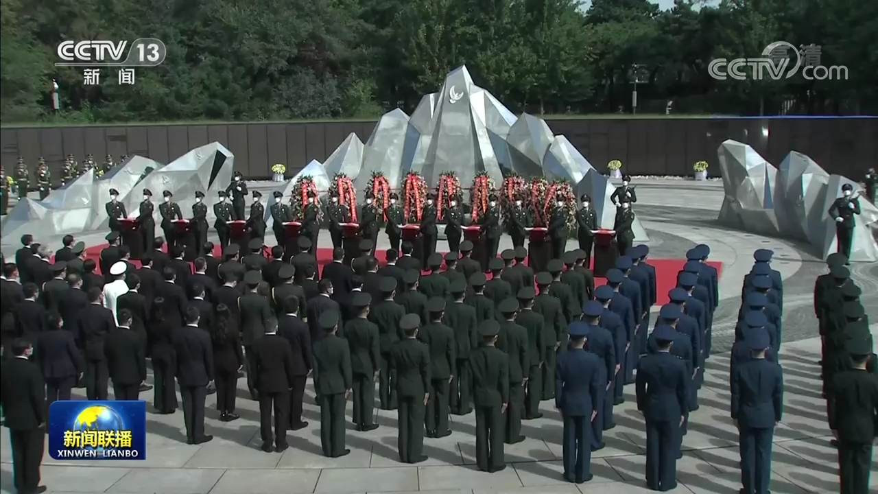 第九批在韩志愿军烈士遗骸安葬仪式举行