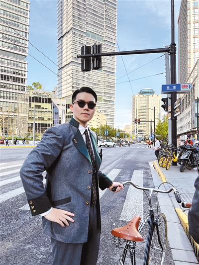 绅装骑行 一种别样体验_时尚台_央视网(cctv.com)