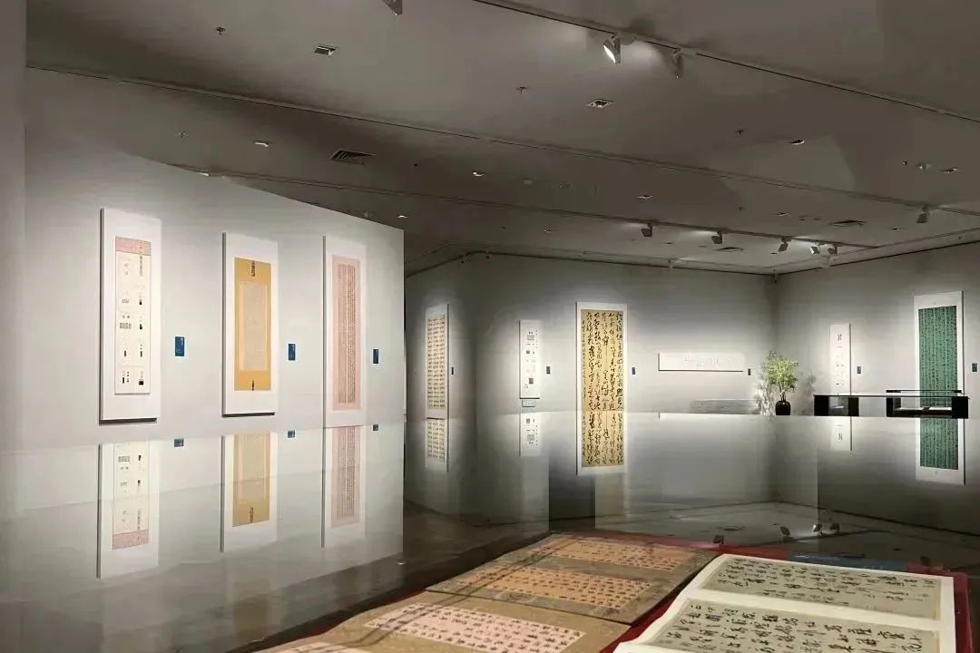 重现唐文化盛景 上海市第十二届书法篆刻大展开幕_上海频道_央视网