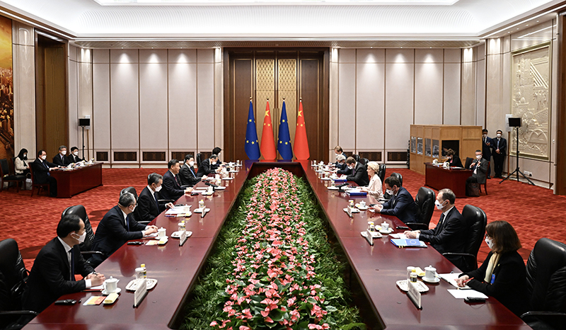 4月6日下午，国家主席习近平在北京人民大会堂会见欧盟委员会主席冯德莱恩。