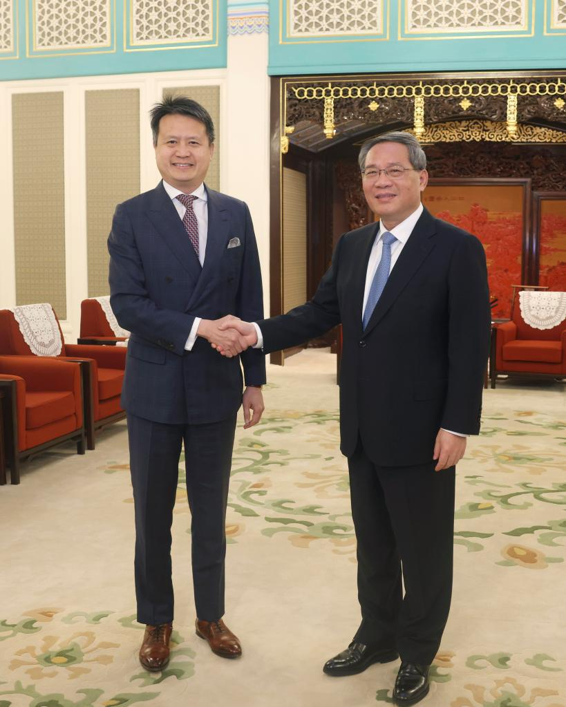 Chinese Premier Li Qiang meets with the World Intellectual Property Organization (WIPO) Director General Daren Tang in Beijing, capital of China, April 27, 2023. (Xinhua/Liu Weibing)