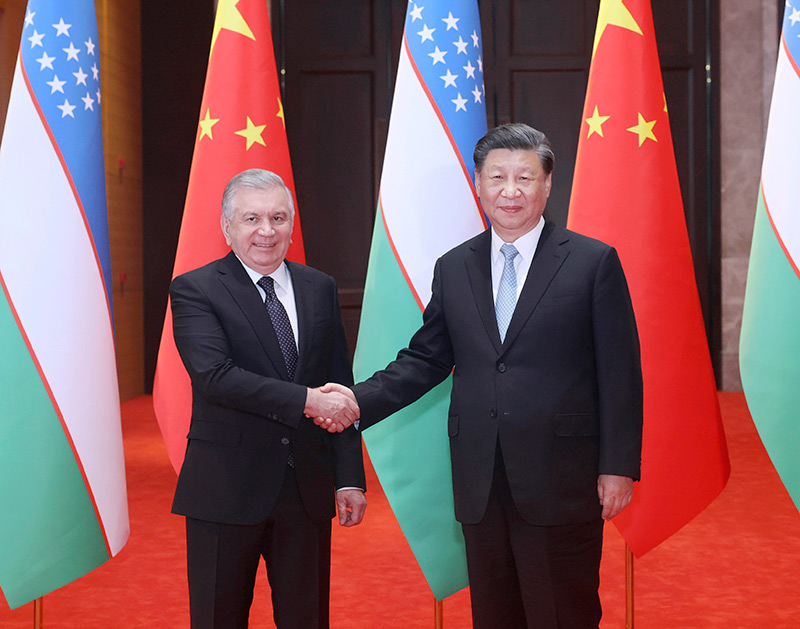 5月18日下午，国家主席习近平在西安同来华出席中国－中亚峰会并进行国事访问的乌兹别克斯坦总统米尔济约耶夫会谈。