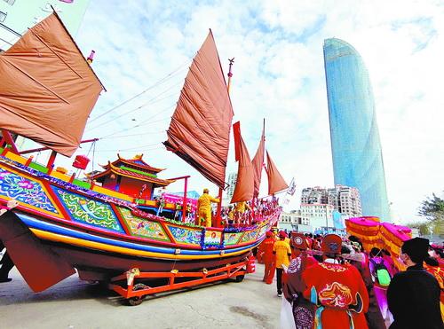 第十届厦港“送王船”活动在沙坡尾举行。