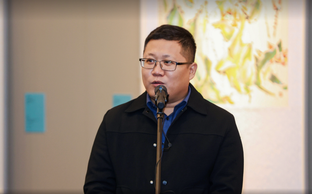 北京画院美术馆负责人薛良主持开幕式