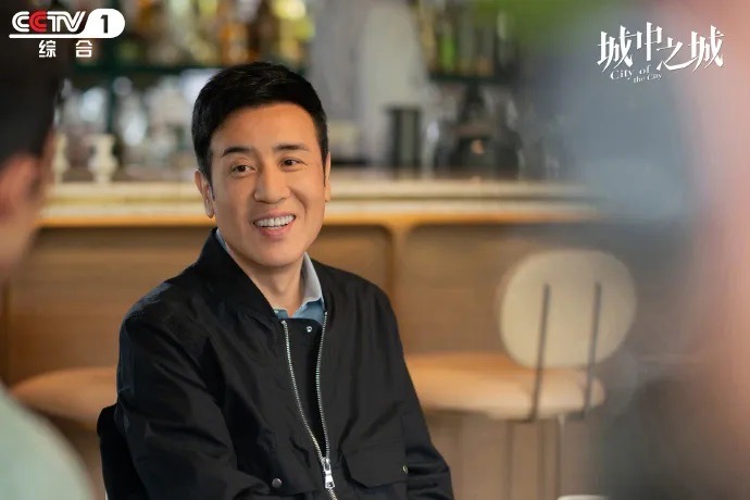 收视领跑，热度爆表！《城中之城》CCTV-1黄金档热播，观众规模超2.33亿！_广告频道_央视网(cctv.com)