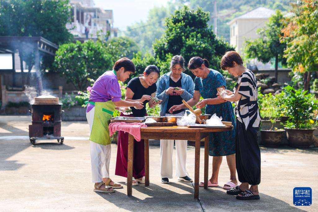 文化中国行·传统村落人文影像志｜花明泉村：会稽山麓揆文奋武的江南古村