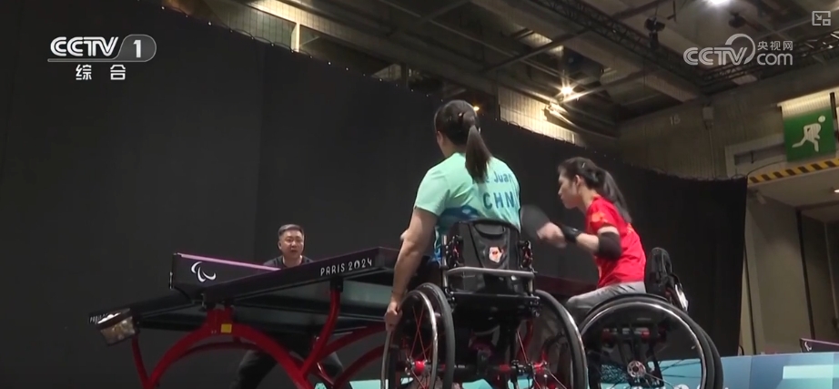 中国运动员展风采 加油！“滚滚”人生也有别样精彩