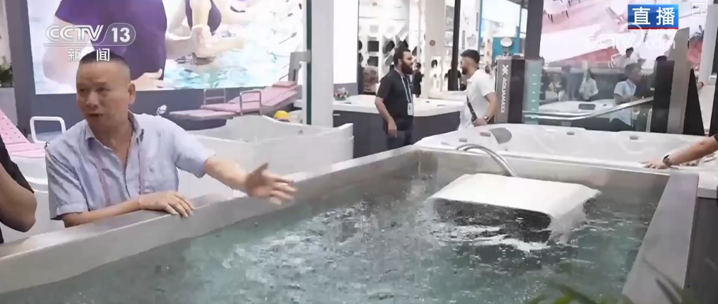 神十四航天员出舱返回后吃夜宵