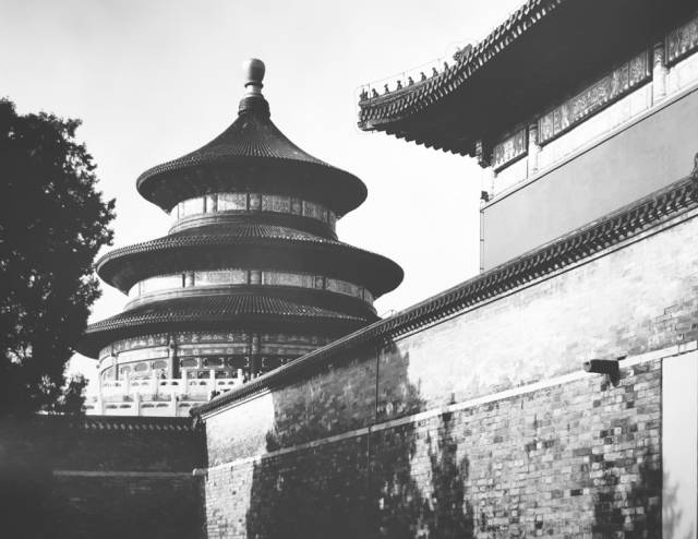 陶练勤《中轴秩序》 制作工艺: 明胶银盐