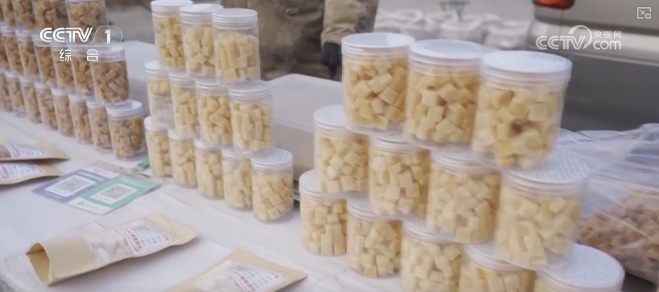 节日市场红红火火，文化味、年味儿……好一幅人间烟火气的“年俗画”