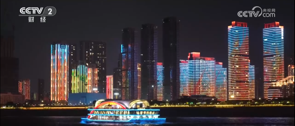 各地掀起赏花热潮 “花经济”在春日中盛开