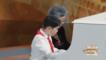 书页间的万种人生