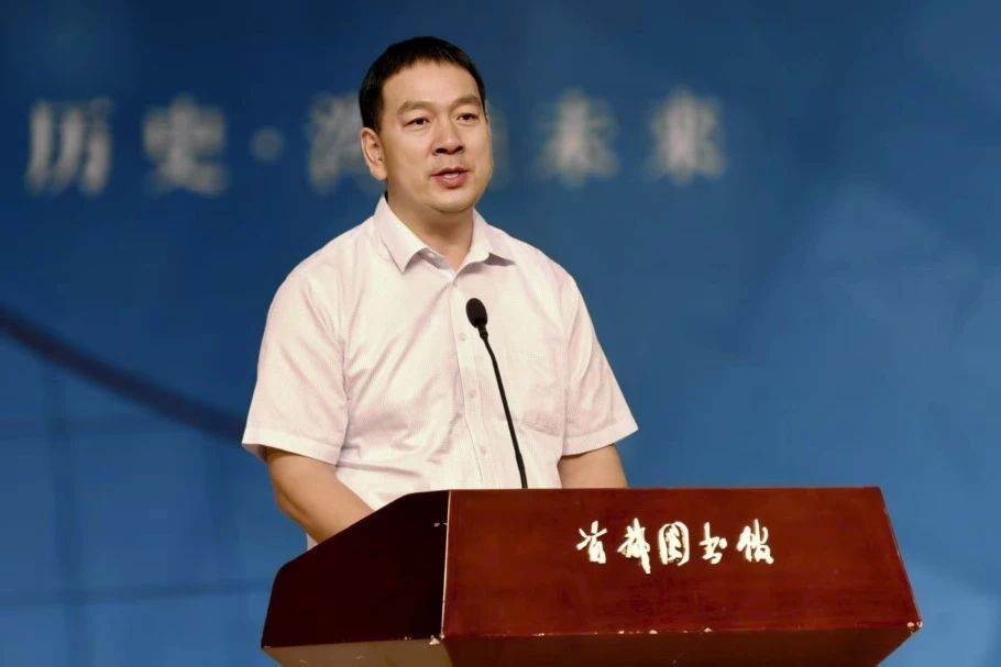 北京发行集团副总经理、中国书店董事长兼出版社社长张东晓致辞