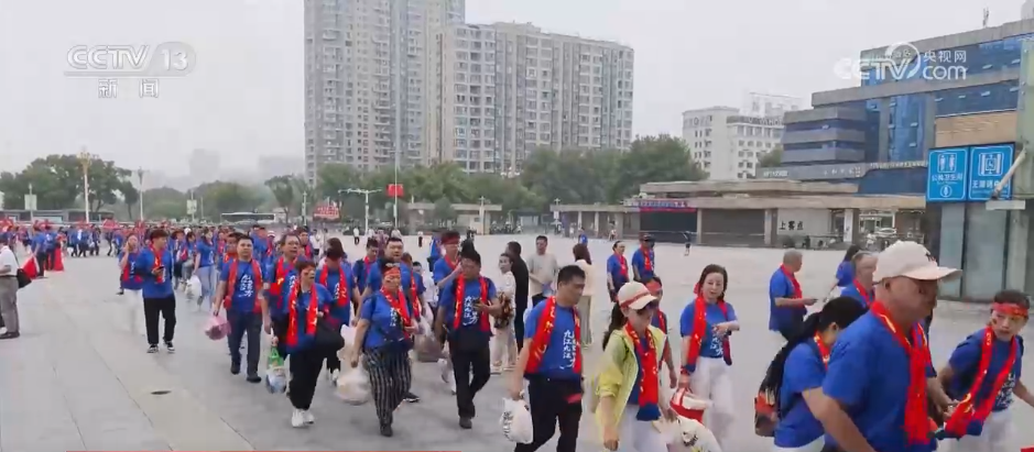 增开新线、定制专列 铁路部门多措并举让假日出行更便利