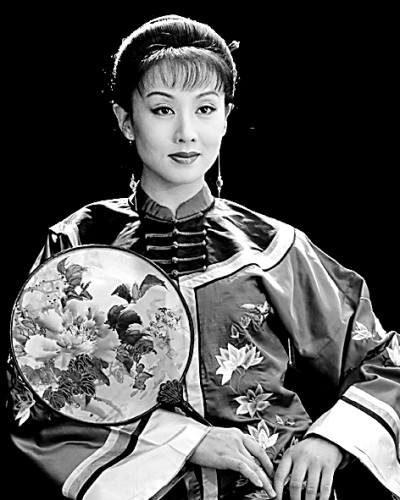黄梅戏《徽州女人》剧照 资料图片
