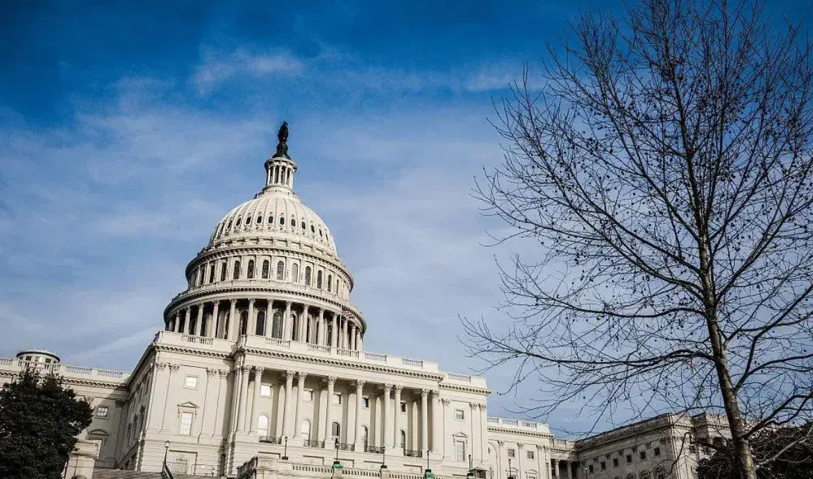 美国参议院通过9010亿美元国防授权法案_新闻频道_央视网(cctv.com)