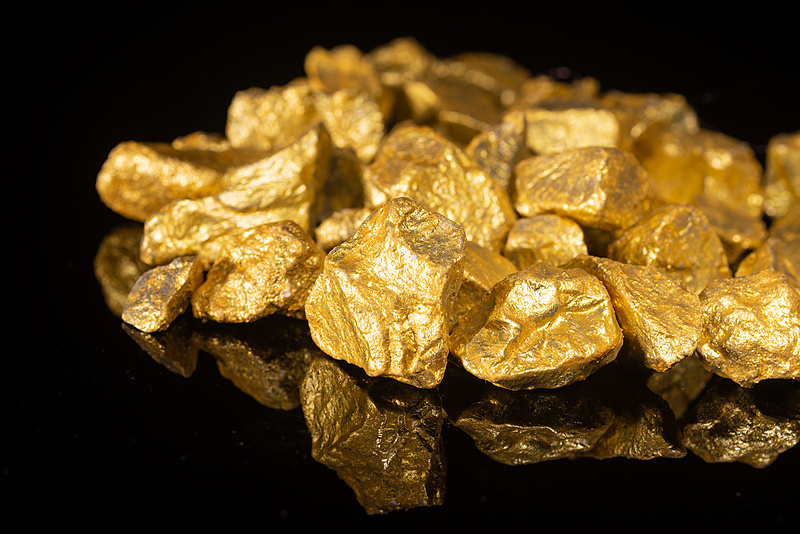 地缘政治动荡推动黄金、白银价格再创新高