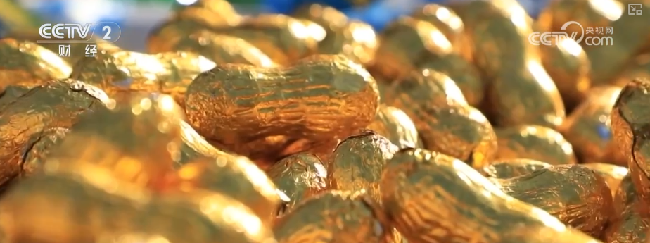 百年大集出圈圈粉海外游客 特色年货走俏“小而美”创新品类拓宽消费新场景