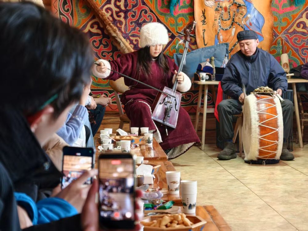 雪域同心·青春融情——记台青冬令营新疆之