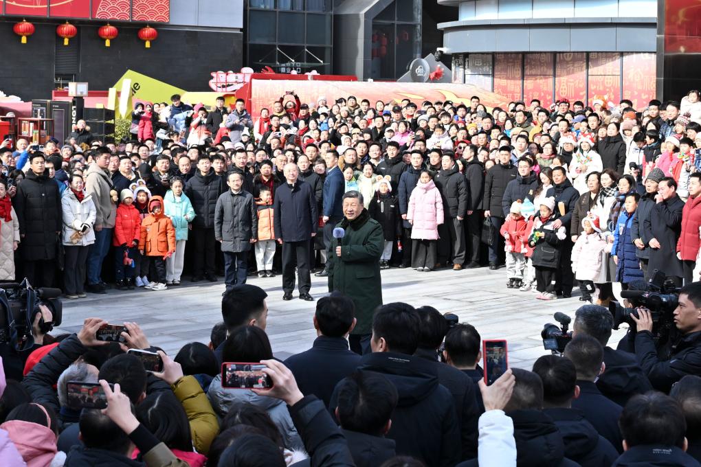 　　2026年2月，习近平总书记在北京东城区隆福寺街区考察。
