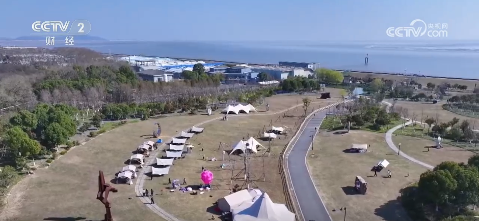 花田音乐、花海集市、采春茶 “春日经济”活力澎湃 消费新业态“枝繁叶茂”