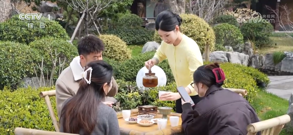 “赏花+文化+休闲”多元场景不断“上新” “春日经济”释放消费新活力