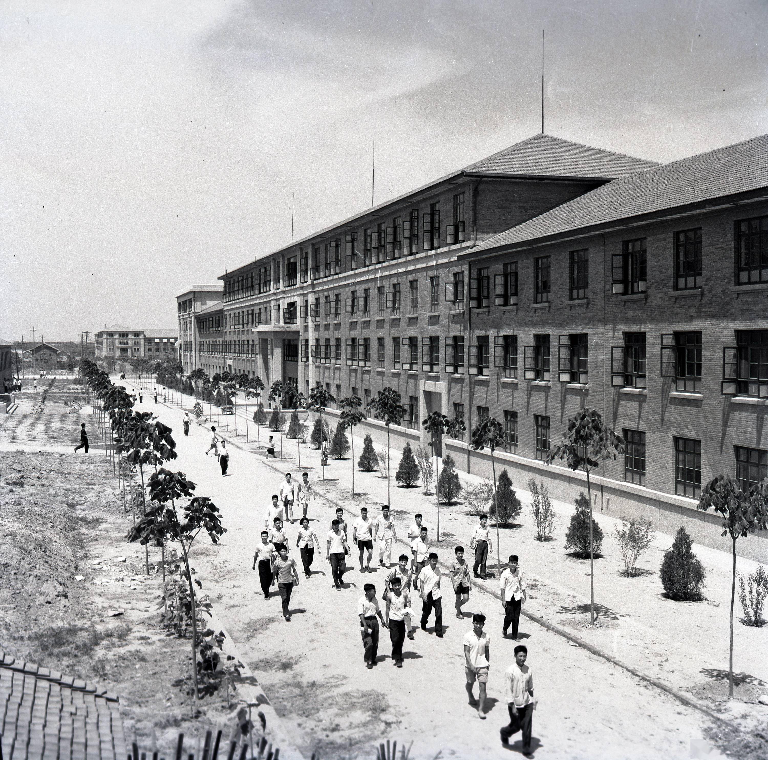 1959年拍攝的西遷后的交通大學(xué)校園一景（資料照片）。