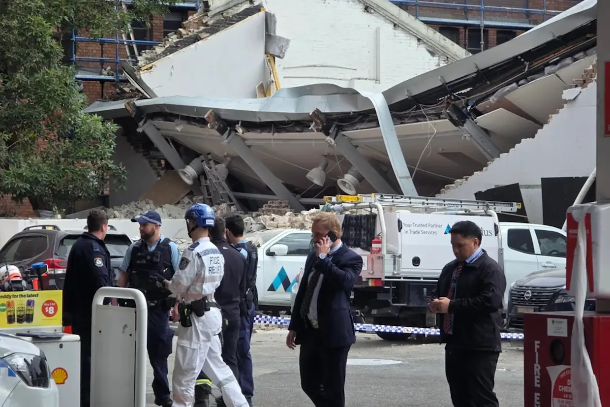 澳大利亚悉尼一栋建筑倒塌致7人受伤