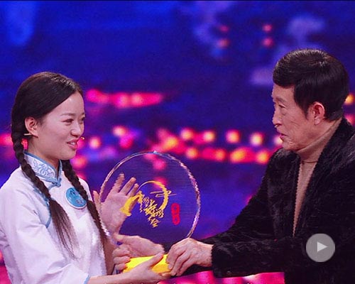 享受与众多爱好诗词的朋友们交流,切磋,成为陈更最大的心愿.