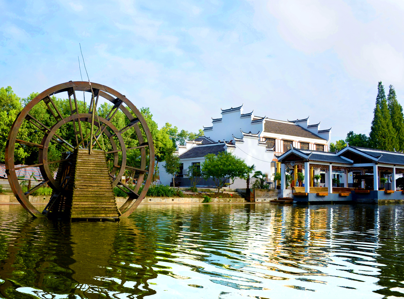 合肥市包河区大圩镇一派诗意田园风光,被评为"中国最美湖区".